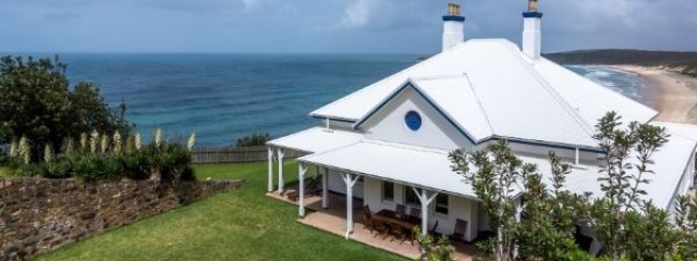 Boutique lighthouse cottage
